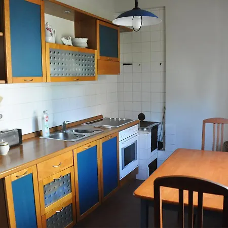 Spacious 2 Bedroom Near Apartamento Pärnu